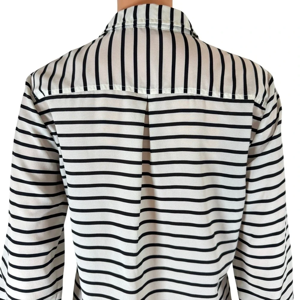 The Limited Womens Size S Striped V-Neck Button Front Blouse Size S LongSlv - Picture 5 of 8